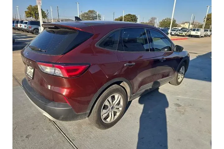 $15998 : Ford Escape 2021 S 4dr SUV image 3