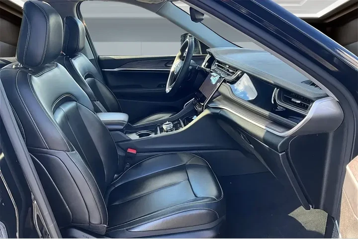 $22412 : Jeep Grand Cherokee 2023 4x4 image 7