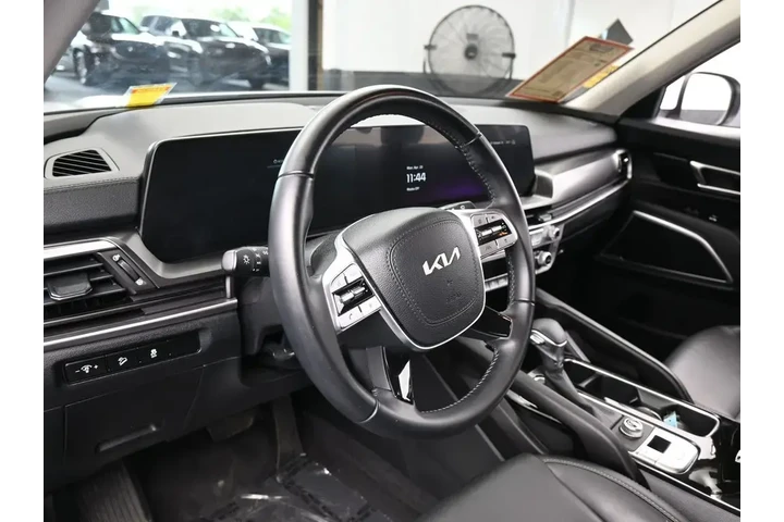 $31991 : Kia Telluride 2025 LX 4dr SU image 10