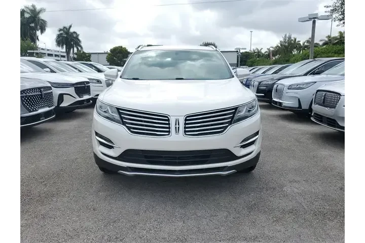 $14990 : Lincoln MKC 2018 Premiere 4d image 2