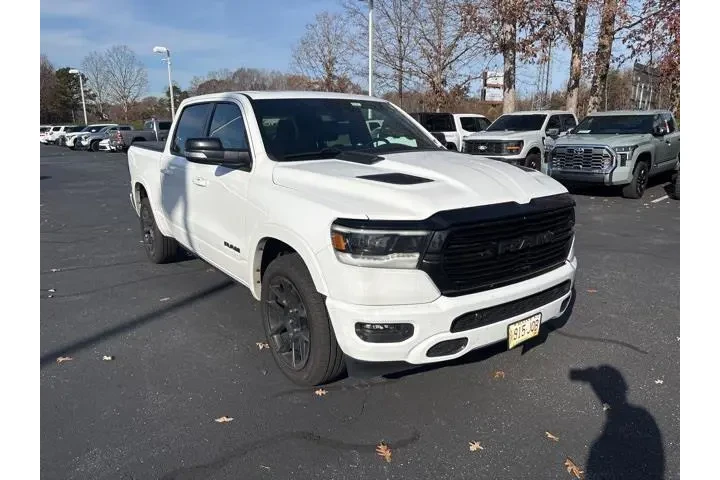 $34695 : Ram 1500 2021 4x4 Laramie 4d image 3