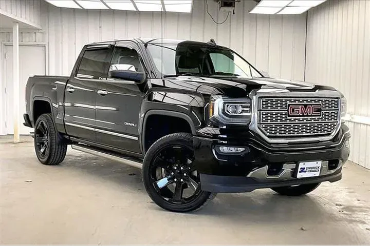 $28490 : GMC Sierra 1500 2017 4x4 Den image 1