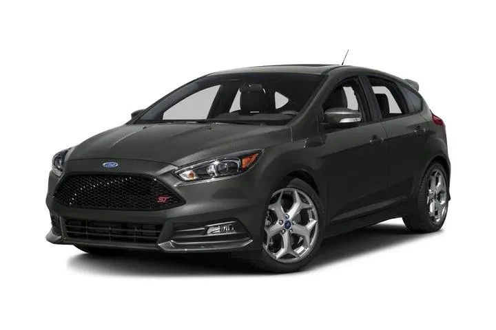 $13914 : Ford Focus 2016 ST 4dr Hatch image 1