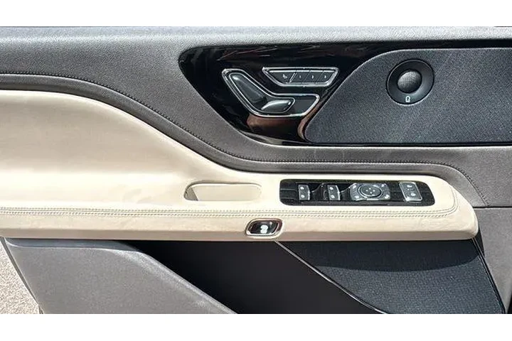 $39688 : Lincoln Aviator 2022 AWD Res image 6