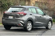 $17865 : Nissan Kicks 2024 S 4dr Cros thumbnail