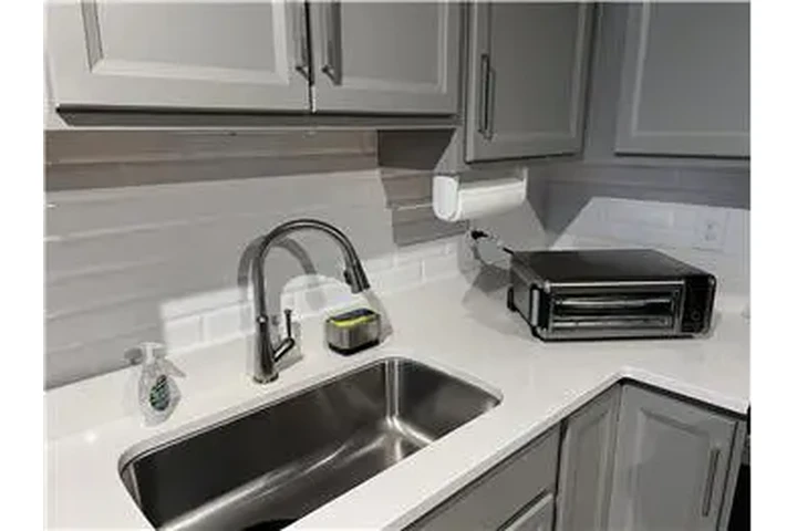 $1795 : Rental property with 2 bedro image 5