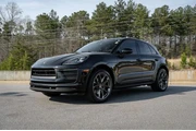 $39999 : Porsche Macan 2022 AWD 4dr S thumbnail