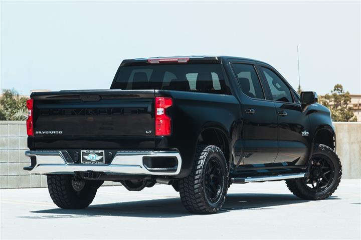 $32799 : 2019 Silverado 1500 LT image 3