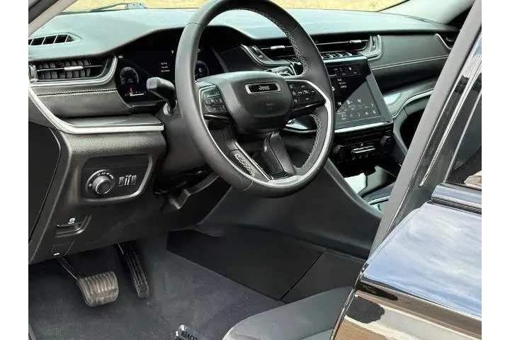 $27489 : Jeep Grand Cherokee L 2023 4 image 6