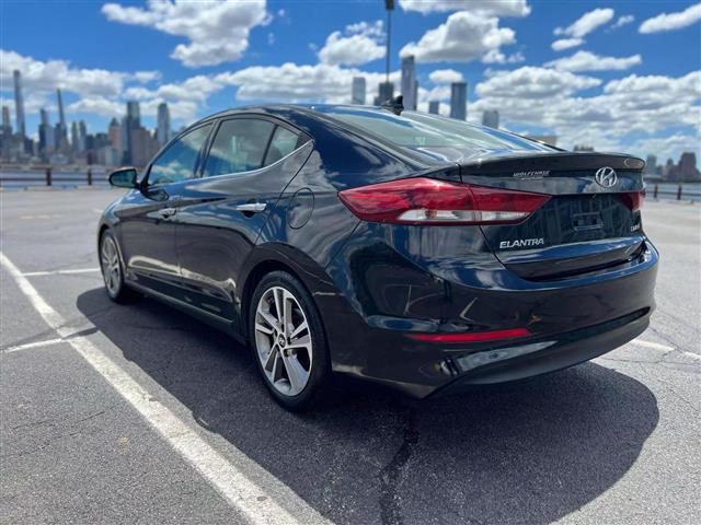 $9995 : 2017 HYUNDAI ELANTRA image 9