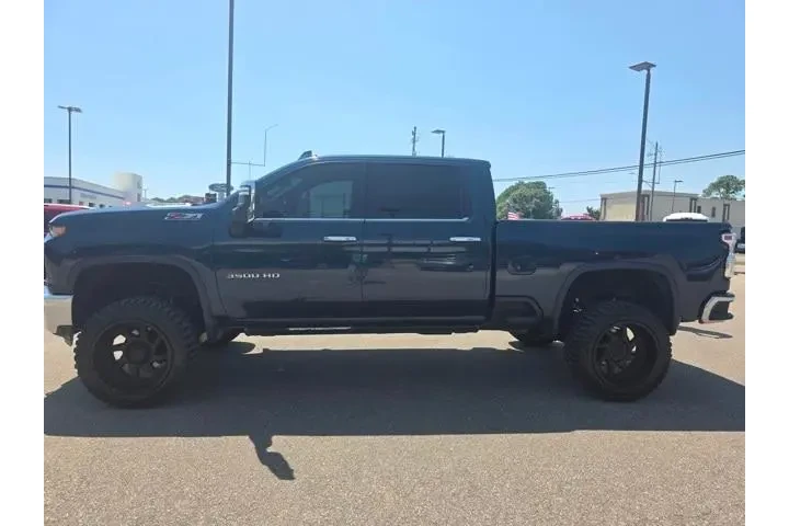 $49997 : Chevrolet Silverado 3500HD 2 image 4