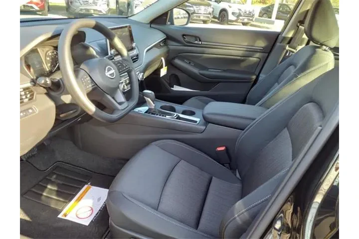 $24795 : Nissan Altima 2025 2.5 S 4dr image 5