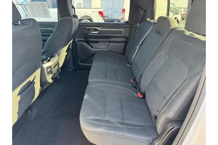 $27930 : Ram 1500 2019 4x4 Big Horn 4 image 7