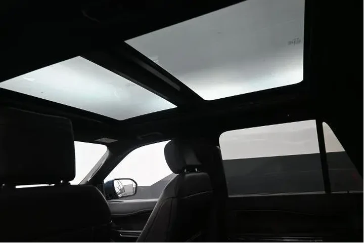 $23991 : Ford Expedition 2018 4x2 Lim image 2