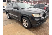 $7995 : 2011 Grand Cherokee Laredo thumbnail