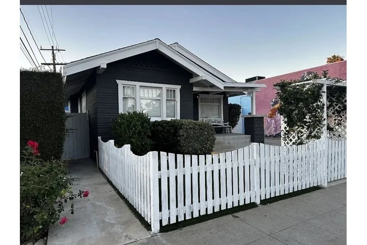 $800 : Single-family, Ready to move ! image 1
