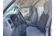 $30995 : Ford E-Series 2022 E-350 SD thumbnail
