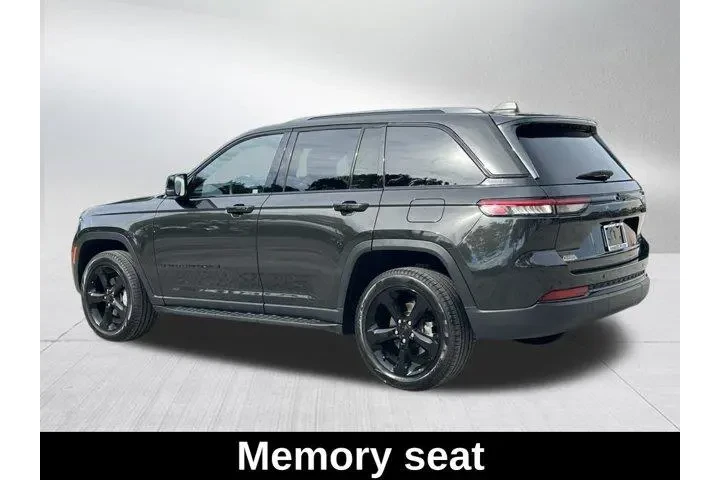 $37996 : Jeep Grand Cherokee 2024 4x2 image 10