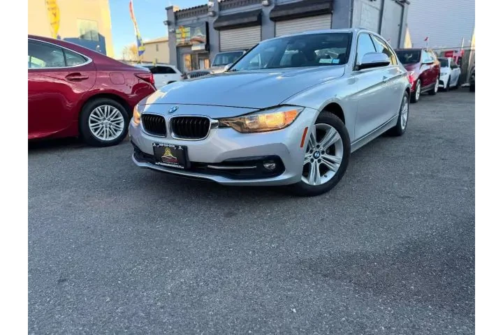 2017 BMW 3 SERIES2017 BMW 3 S image 2