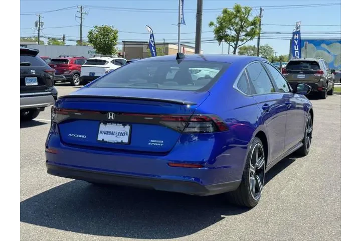 $25699 : Honda Accord Hybrid 2023 Spo image 8
