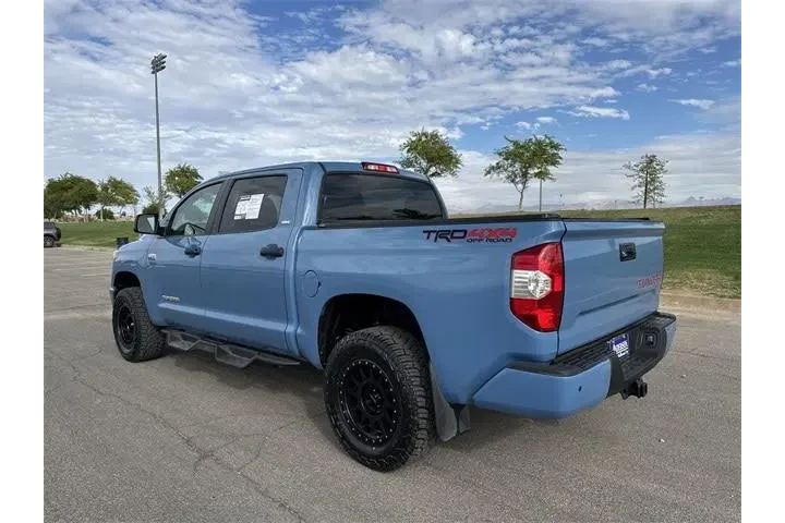 $34989 : Toyota Tundra 2018 4x4 SR5 4 image 7