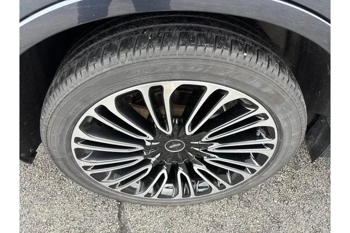 $25985 : Lincoln Aviator 2020 AWD Bla image 10