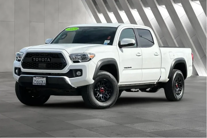 $33900 : Toyota Tacoma 2019 4x4 TRD O image 2