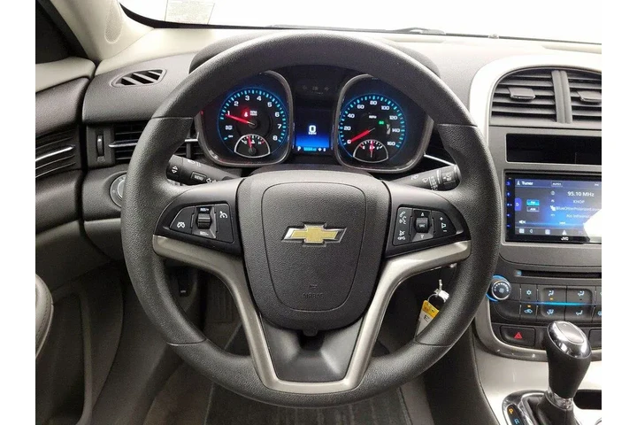 $13599 : Chevrolet Malibu 2015 LS Fle image 10