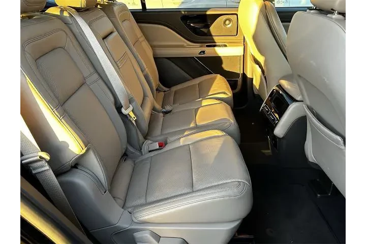 $28788 : Lincoln Aviator 2020 Reserve image 7