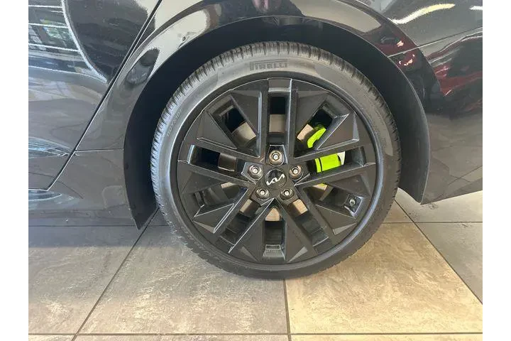 $34500 : Kia K5 2026 GT 4dr Sedan image 7