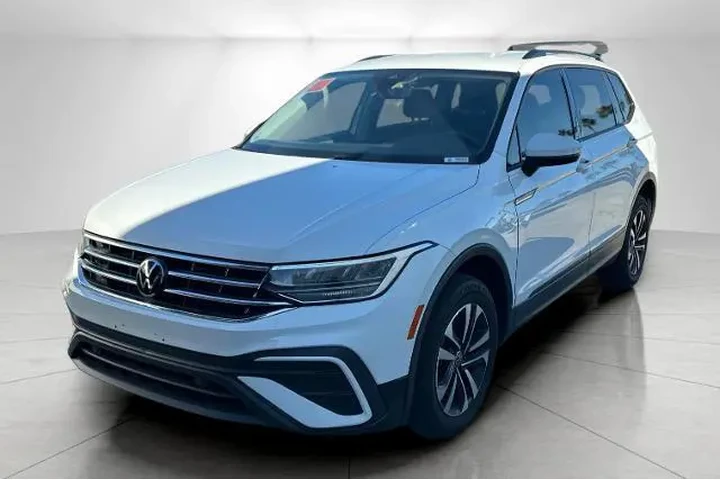 $14995 : Volkswagen Tiguan 2022 S 4dr image 4