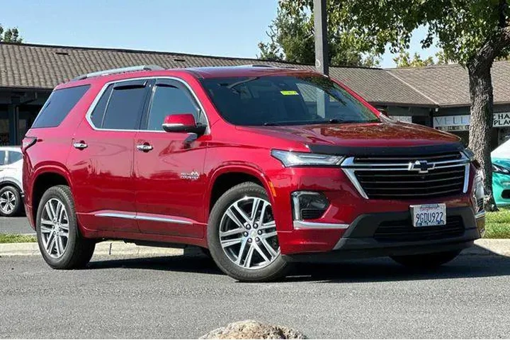 $36643 : Chevrolet Traverse 2023 4x4 image 2