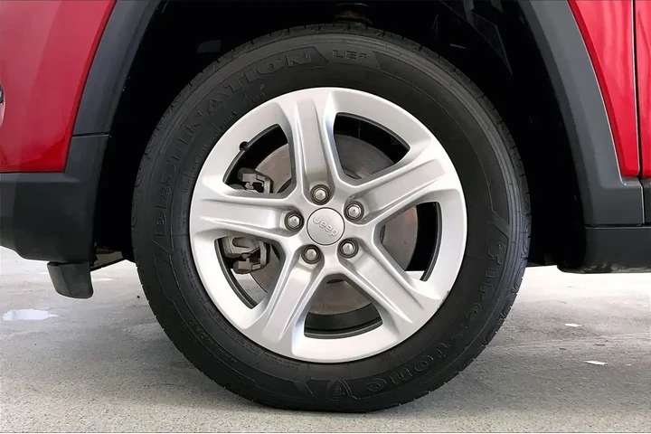 $19492 : Jeep Compass 2023 4x4 Sport image 8