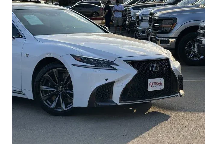 $39988 : Lexus LS 500 2018 F SPORT 4d image 2