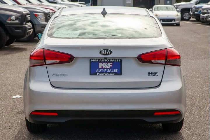 $15950 : 2017 Forte LX image 6