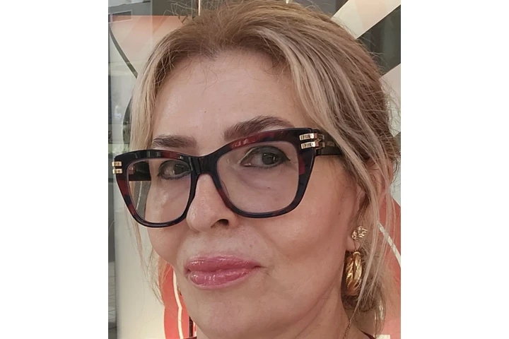 Señora sexy image 1
