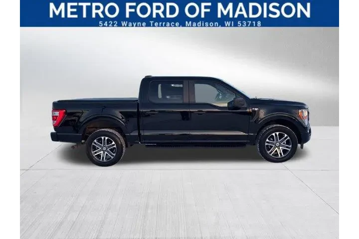 $37995 : Ford F-150 2022 4x4 XL 4dr S image 1