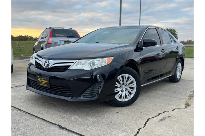 $8999 : 2012 Camry 4dr Sdn LE Auto image 2