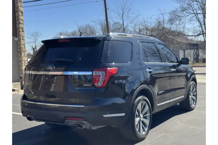 $10999 : 2018 Explorer Limited image 6