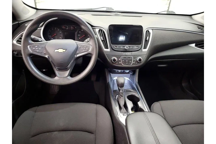 $16998 : Chevrolet Malibu 2023 LT 4dr image 9