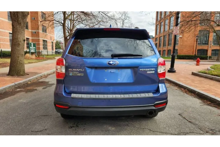 $13995 : 2016 Forester 2.5i Limited image 6