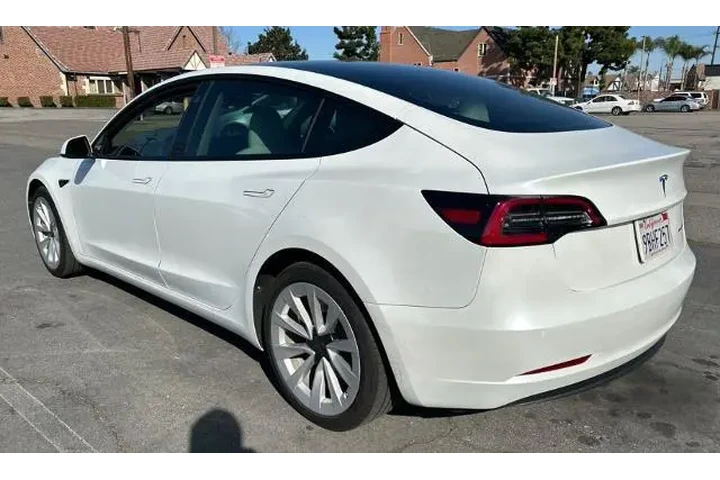 $24800 : Tesla Model 3 2022 AWD Long image 4