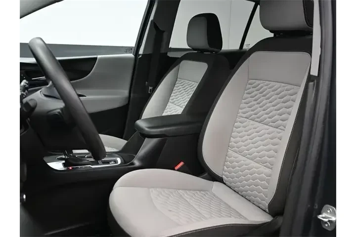 $17576 : Chevrolet Equinox 2021 LS 4d image 6