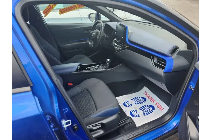 $22999 : 2020 C-HR LE image 10