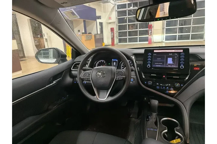 $24924 : Toyota Camry 2024 LE 4dr Sed image 7
