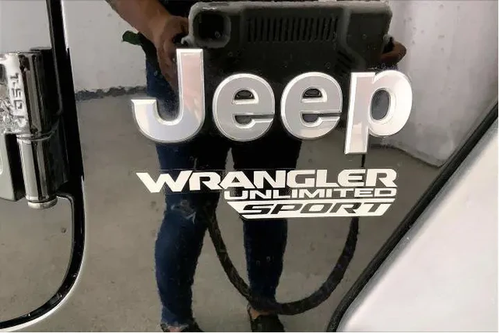 $19051 : Jeep Wrangler Unlimited 2018 image 9