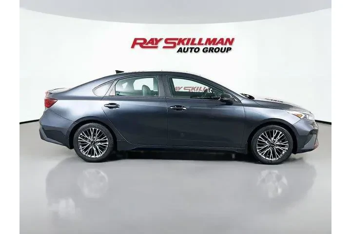 $25975 : Kia Forte 2023 GT-Line 4dr S image 7