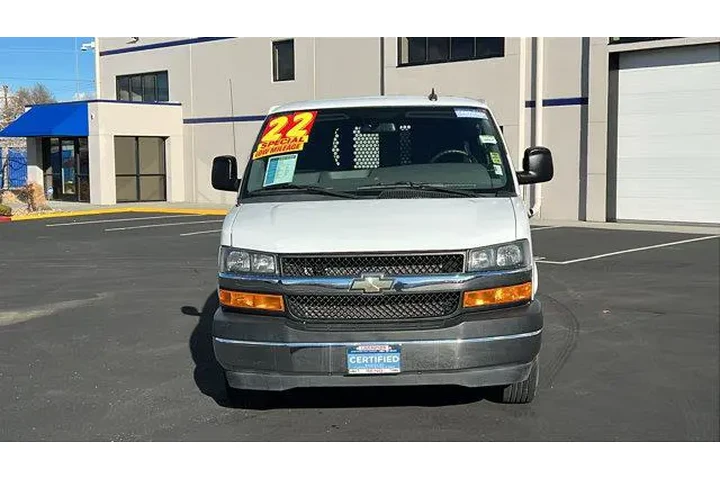 $32484 : Chevrolet Express 2022 2500 image 2