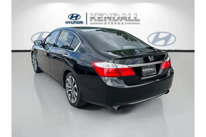 $9998 : Honda Accord 2015 Sport 4dr image 4