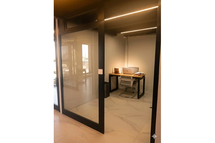 $8800 : Oficina 3 Premier Allius image 1